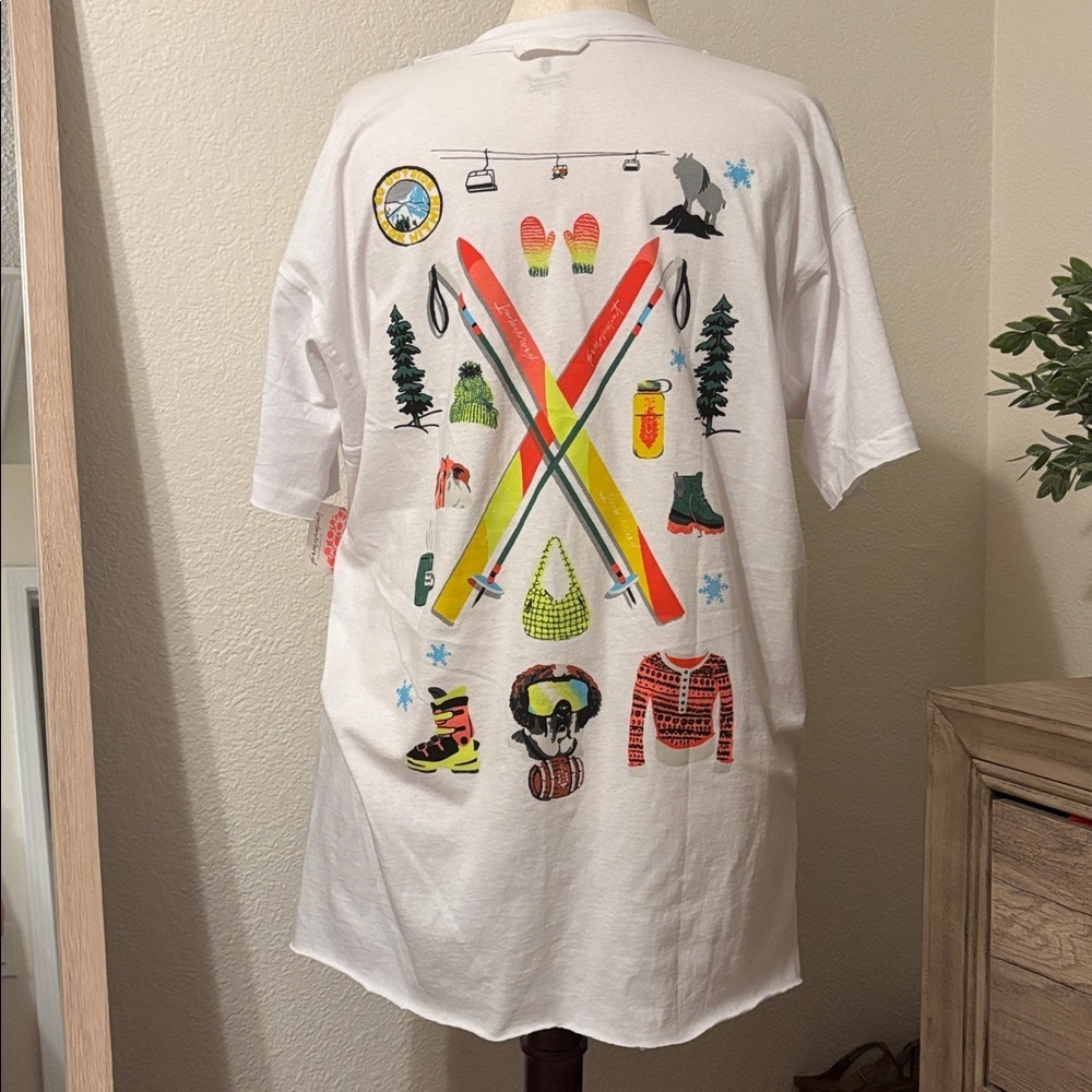 FP Movement Graphic Ski Theme T-Shirt-White-Size Small (Oversized)